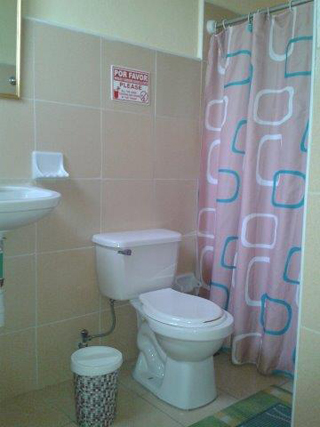 Baño en el apartamento independiente Heriberto 