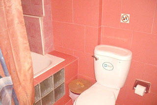 Baño del Apartamento Juan y Odalys en La Habana Vieja