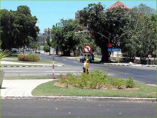 La popular Calle 23 a escasos metros de la casa