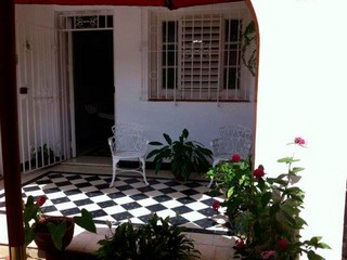 Entrada del apartamento independiente Cecilia