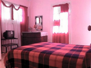 Habitación doble en el apartamento independiente Cecilia