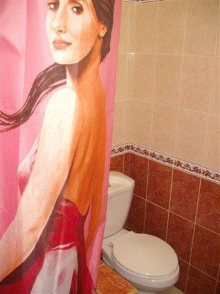 Baño de la habitacion en el apartamento Berta