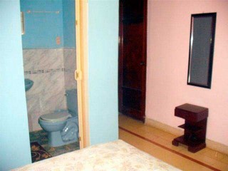 Ba&ntilde;o de la Casa Raul y Consuelo en la Habana