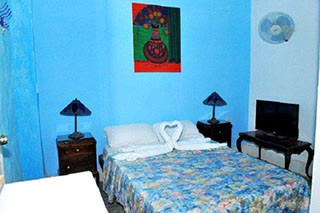 Habitacion con baño en la Casa Ariam